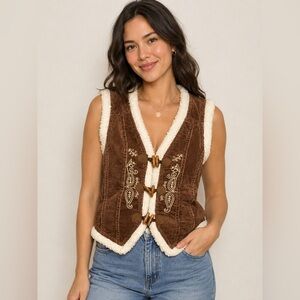 Vintage Twenty One Brown Corduroy Sherpa Lined Vest Toggle Closure Vest - XS